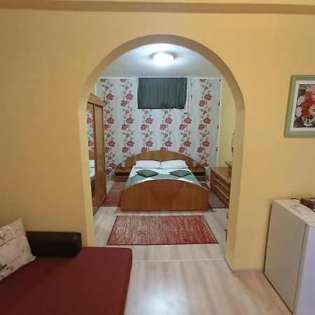 Târgu-Mureş 克里斯蒂娜旅馆酒店 外观 照片