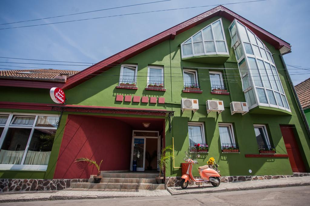 Târgu-Mureş 克里斯蒂娜旅馆酒店 外观 照片